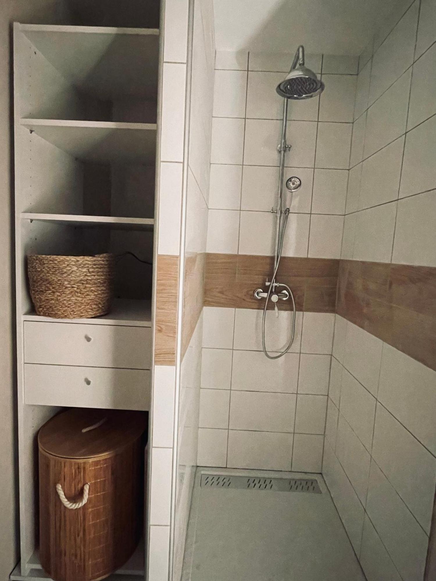 Appartement Centre De Charlieu Bagian luar foto